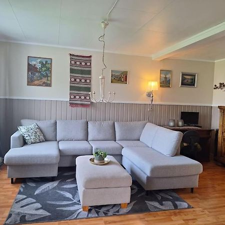 Privat Leilighet Pa Gard Med Badstue Og Nordlys Narvik Exterior photo