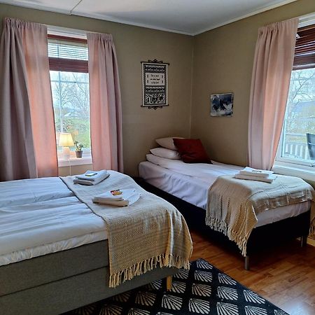Privat Leilighet Pa Gard Med Badstue Og Nordlys Narvik Exterior photo
